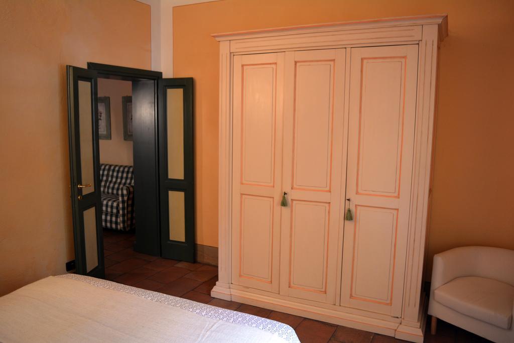 Il Nido Di Tosca Apartment Лука Екстериор снимка
